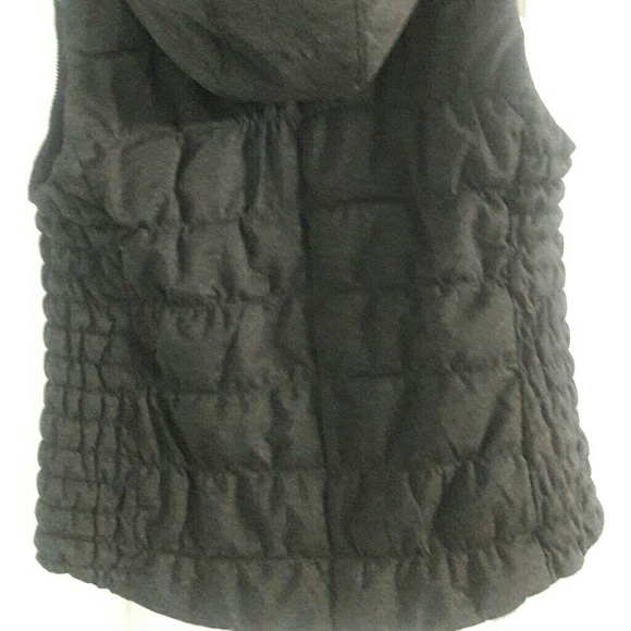 Blanc Noir Quilted Hooded Vest NWT - Picture 3 of 3